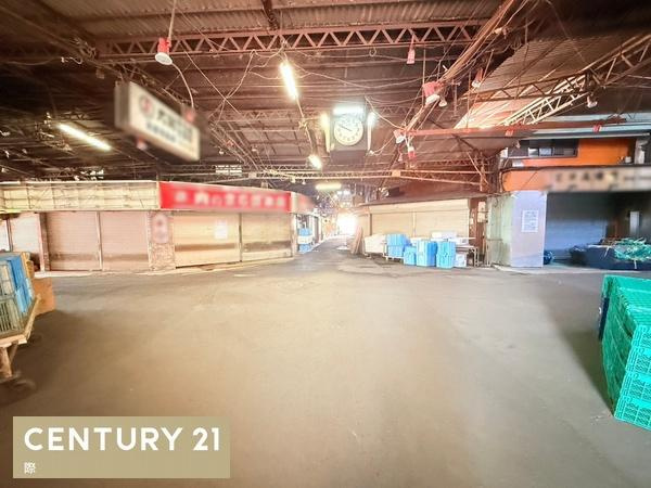 和歌山市東長町２丁目の売地の前面道路含む現地写真