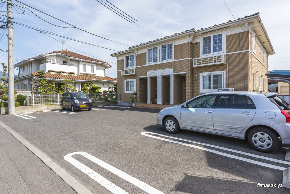 グレイスリバーサイドⅡの駐車場|駐車場