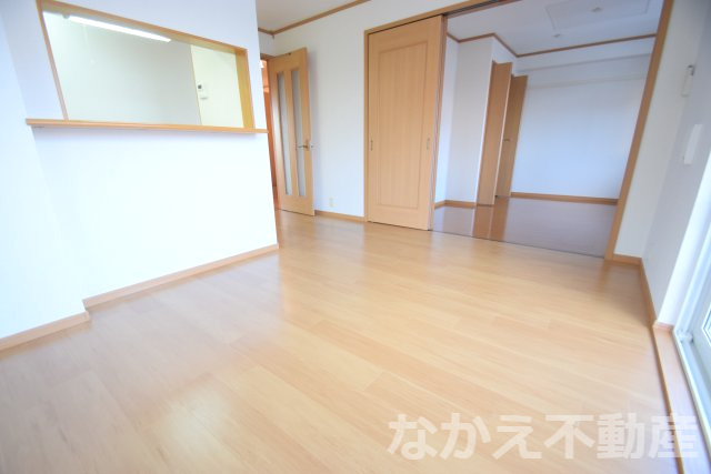 【居間・リビング】 | ゆったりとした居間です