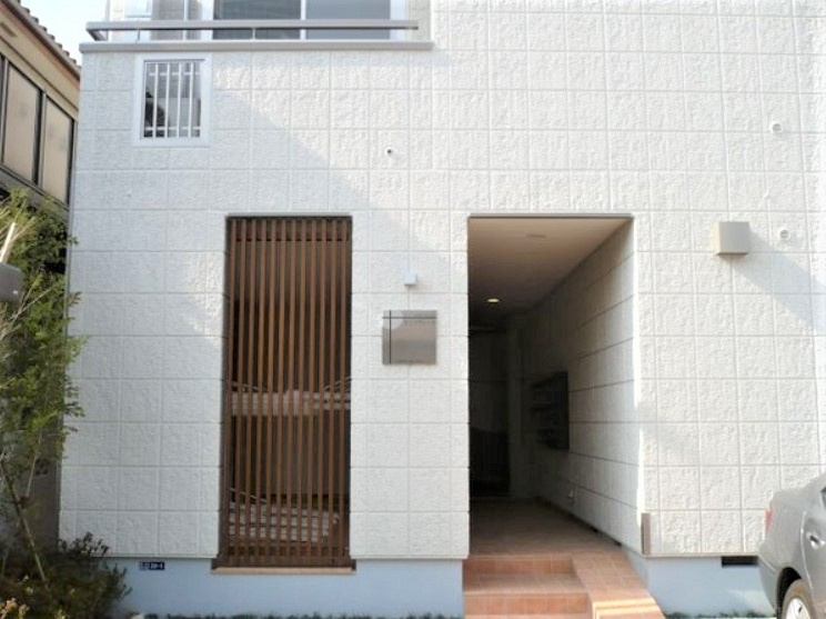 セレナヴィータのエントランス|現況優先です