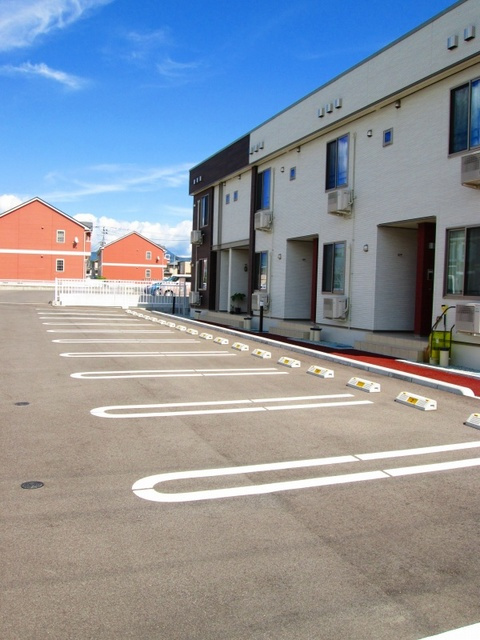 ジェントリー東根Ａの駐車場|駐車場