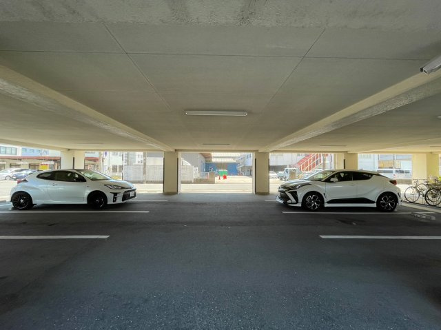 【駐車場】 | シュロス鵜の森