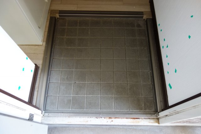 ウィンディアAの玄関