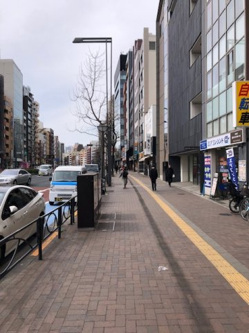 寿ビルの周辺