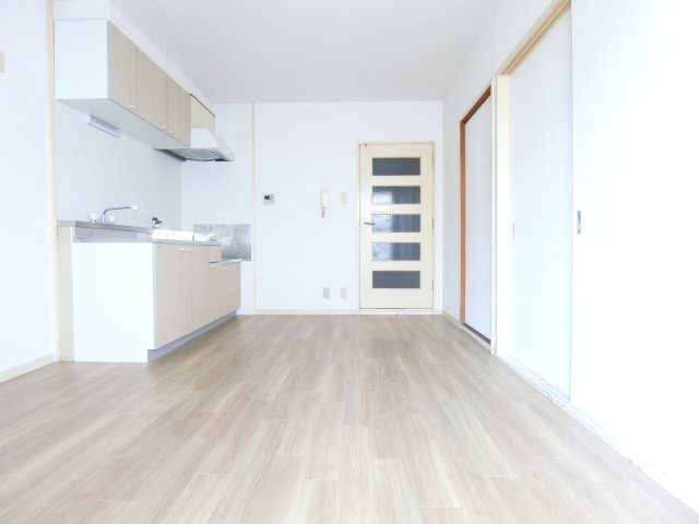 グランドールの居間・リビング