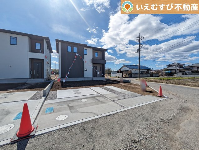 Zut PLUS　児玉郡上里町勅使河原5期の駐車場