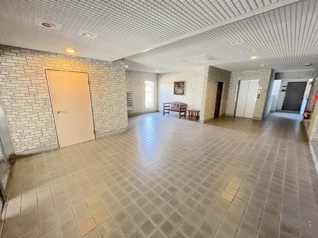 ライオンズマンション高取のエントランス