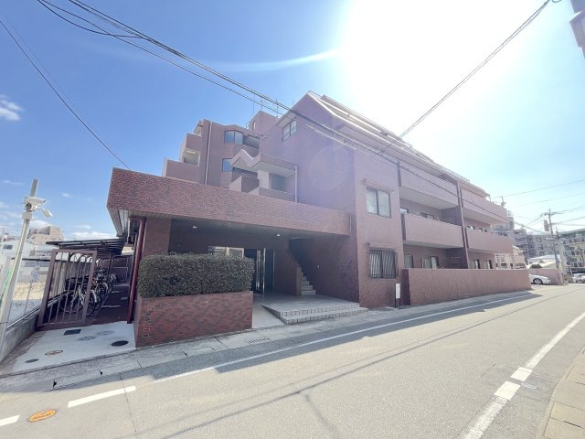 ライオンズマンション高取の外観