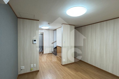 【居間・リビング】 | 山科区大塚元屋敷町　中古戸建