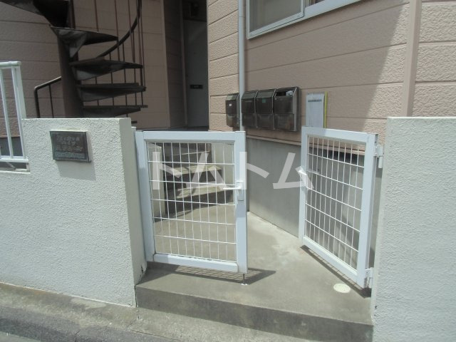 フェリシアテラスのエントランス
