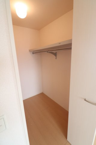 ラ・テール ドゥの収納|同間取り別部屋の参考写真です。