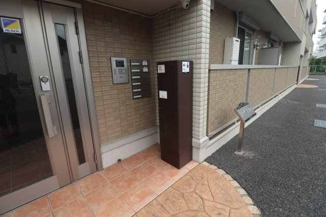 ラ・テール ドゥのエントランス