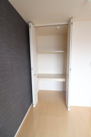 ラ・テール ドゥの収納|同間取り別部屋の参考写真です。