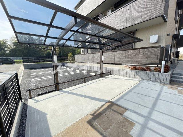 フォーリアビーのその他