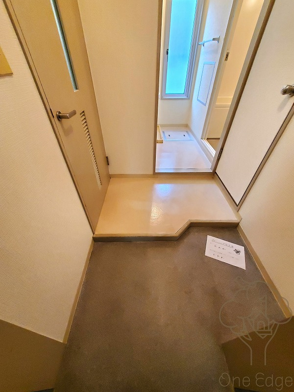 サンライズ菅栄の玄関