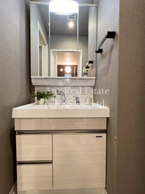 【洗面所】 | アバンティ大阪ドームシティ | シャワー付き独立洗面台化粧台☆