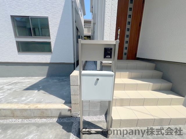 高座郡寒川町岡田3丁目　新築戸建　3号棟の外観|玄関ポスト置き場♪