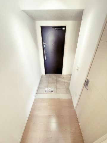 アルグラッド ザ・タワー心斎橋の玄関