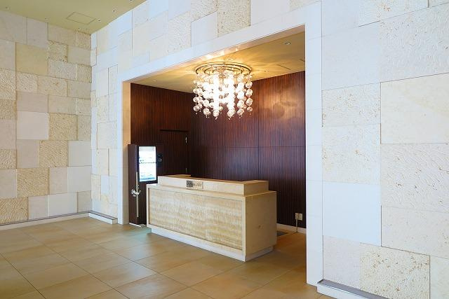 アルグラッド ザ・タワー心斎橋のエントランス