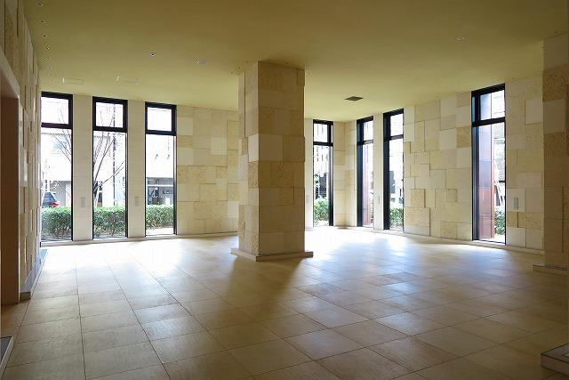 アルグラッド ザ・タワー心斎橋のエントランス