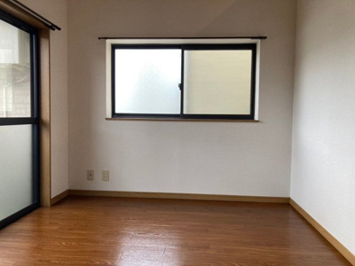 【居間・リビング】 | サクセスステップ | 別号室の写真になります。現況優先。