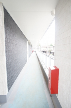 【ロビー】 | リブリ・前原東 | ゆとりのあるロビーです