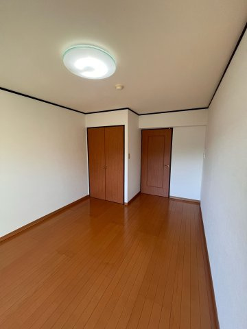 【洋室】 | パレット | 別号室の写真になります。現況優先。