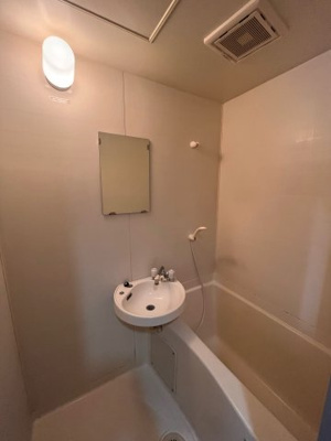 【洗面所】 | パレット | 別号室の写真になります。現況優先。