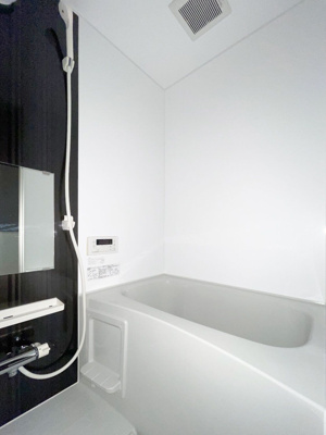 【浴室】 | CasaⅢ | 別号室の写真になります。現況優先。