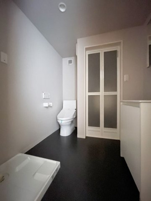 【トイレ】 | CasaⅢ | 別号室の写真になります。現況優先。