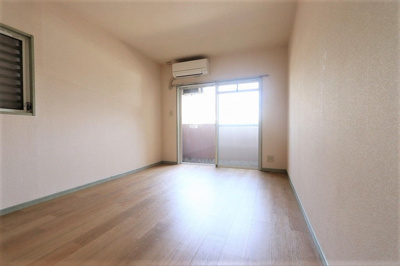 【居間・リビング】 | サフィール高宮 | 別号室の写真になります。現況優先。