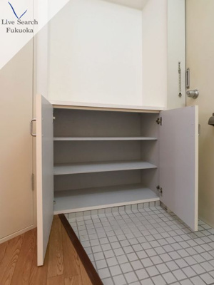 【玄関】 | グリーンヒルズ有田 | 別号室の写真になります。現況優先。