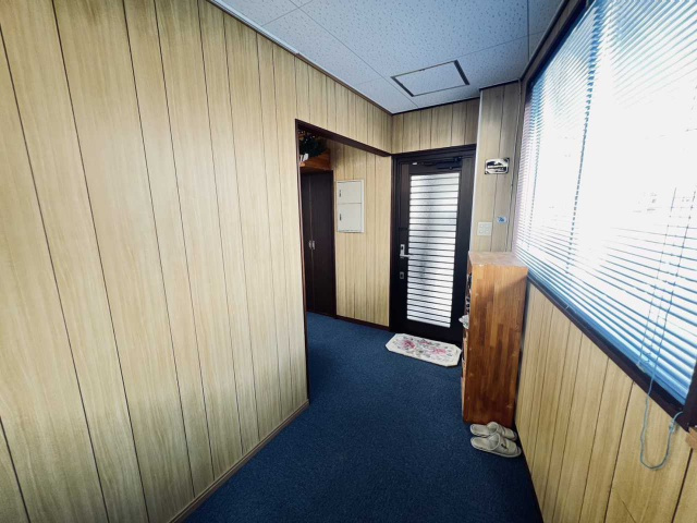 (株)テクノロジテムビル 岡崎支店のバルコニー