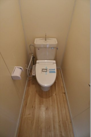 ビレッジハウス高美が丘タワーのトイレ|毎月家賃＋1100円で温水洗浄便座付きにできます。
