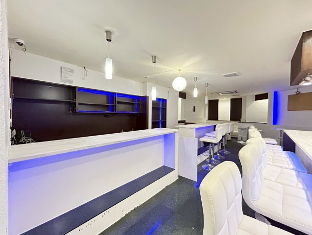 康生通り イーラウエストビルの内装