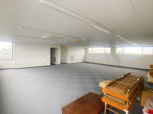 井杭山町 碧海ビルのロビー