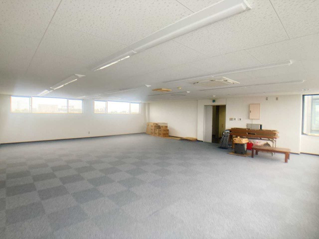 井杭山町 碧海ビルのロビー