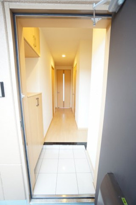【玄関】 | グロリオーサ | ※同物件・同タイプの写真です。