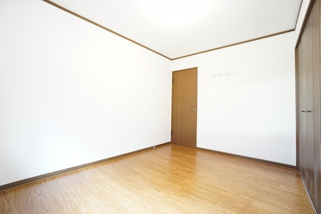 【寝室】 | クレアンヌーヴ | ※同物件・同タイプの写真です