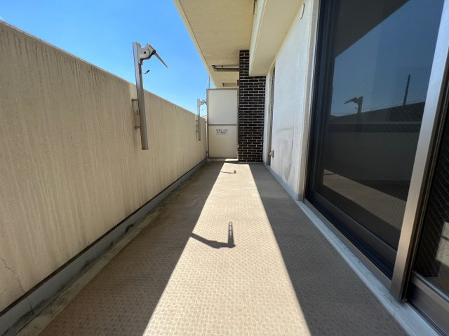 ハッピーコート飾磨のバルコニー