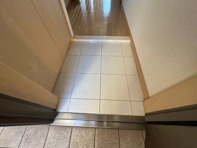 ハッピーコート飾磨の玄関