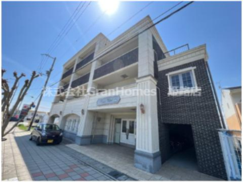 ハッピーコート飾磨の外観