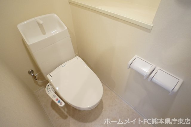 エレガンス益城のトイレ