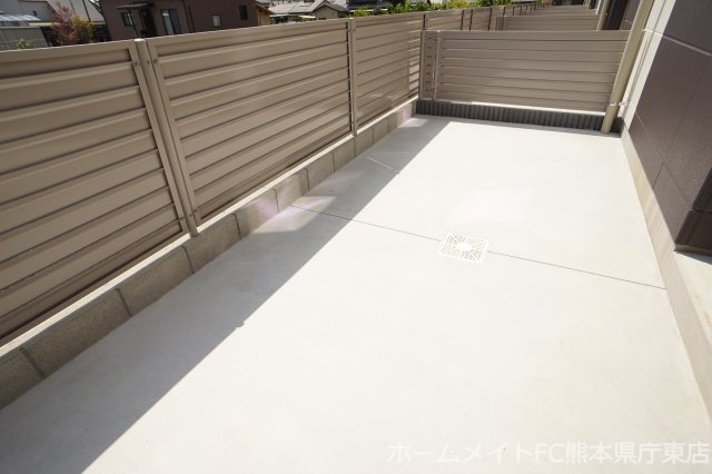 エレガンス益城のバルコニー