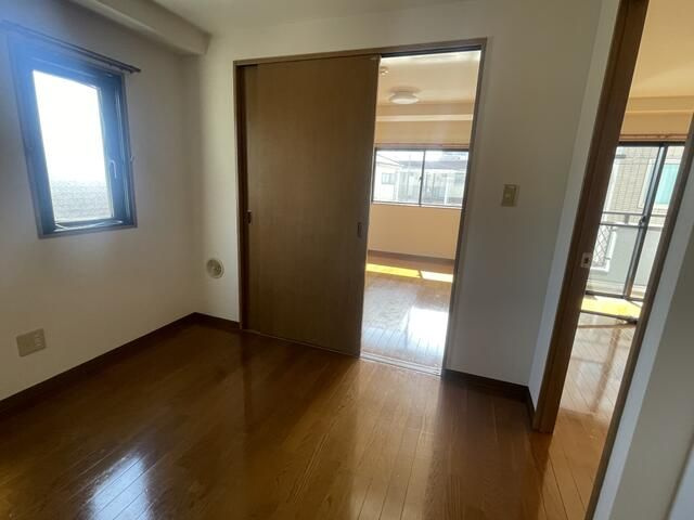 クレメントイシイの内装