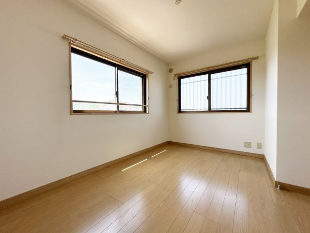 御所ノ瀬マンションの寝室