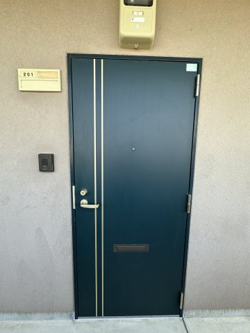 御所ノ瀬マンションの玄関