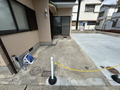 【駐車場】 | 塩屋町戸建て | 車種に制限があります。サイズは実地を見てご判断ください