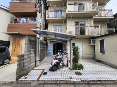 MEWハウス桃山の駐車場|駐輪場有