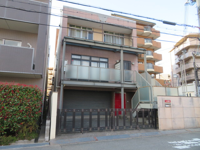 豊中市寺内１丁目の住付店舗の外観